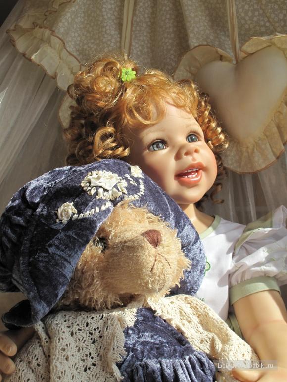 Колекционная кукла Моники Левениг Колекционная кукла Моники Левениг