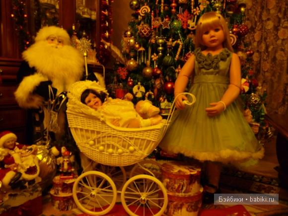 Алисочка с самой маленькой сестрёнкой!