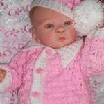 Раз петелька, два - петелька... и связался костюмчик для куклы реборн