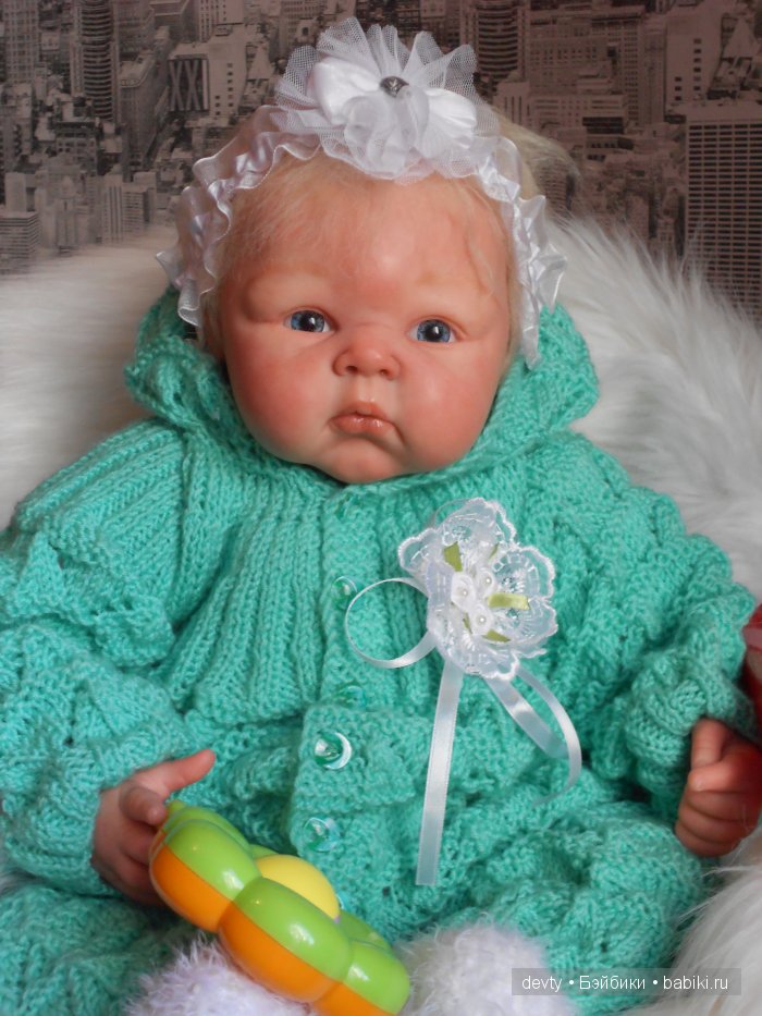 Теплые наряды для реборняток (фото 3)