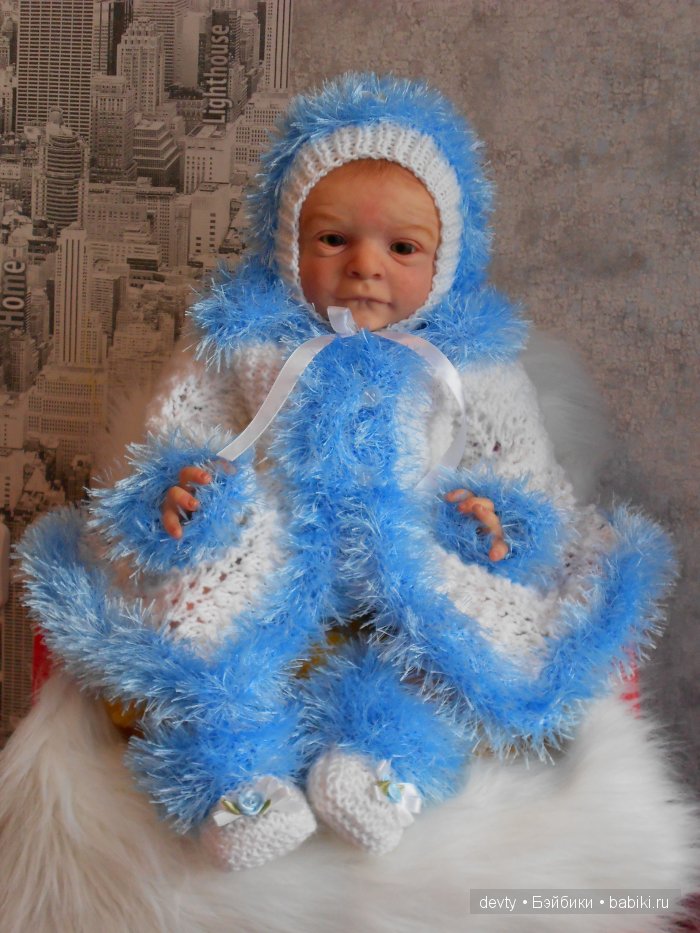 Теплые наряды для реборняток