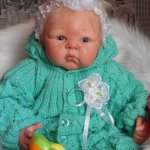 Теплые наряды для реборняток.