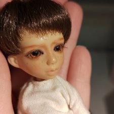 Мальчик Сережа ищет семью.