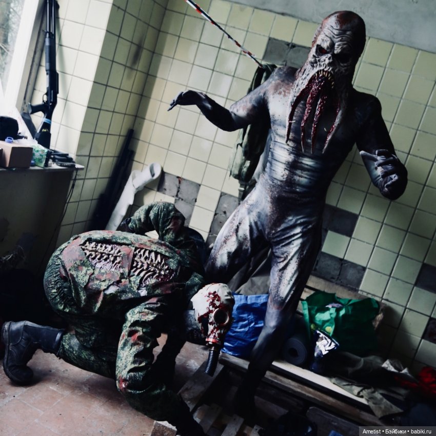 Ещё один косплей, со снорком. Тут ребята ещё не в игре - поэтому на шмотки на заднем плане не обращайте внимания.