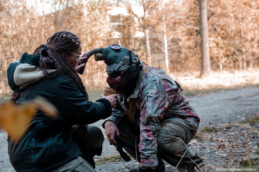 Ещё один косплей. Слева, если что - я))