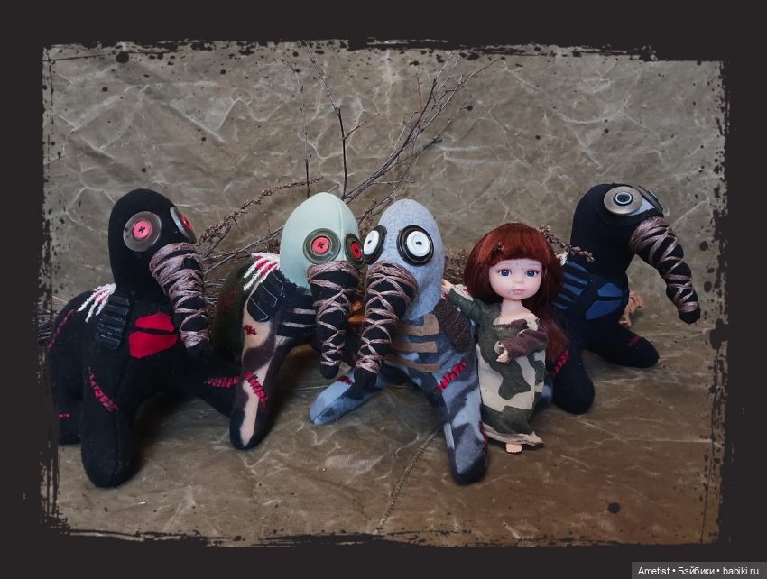 "...и Зона ВСЯ теперь в игрушечных монстрАх!"