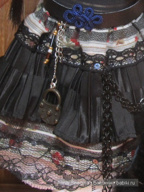 Костюм пиратки для куклы Паола Рейна (фото 4)