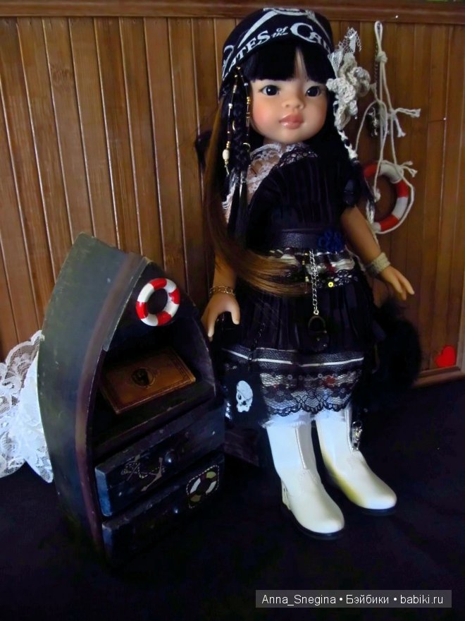 Костюм пиратки для куклы Паола Рейна (фото 3)