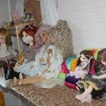 Как живут мои девочки. Полка для кукол своими руками