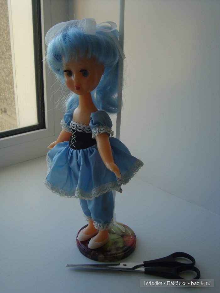 Мастер-класс "Бюджетные" подставочки для невысоких кукол | Бэйбики Мастер-класс "Бюджетные" подставочки для невысоких кукол (фото 4)