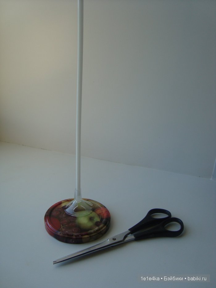 Мастер-класс "Бюджетные" подставочки для невысоких кукол | Бэйбики Мастер-класс "Бюджетные" подставочки для невысоких кукол (фото 3)