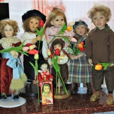 Дорогие женщины, с 8 марта