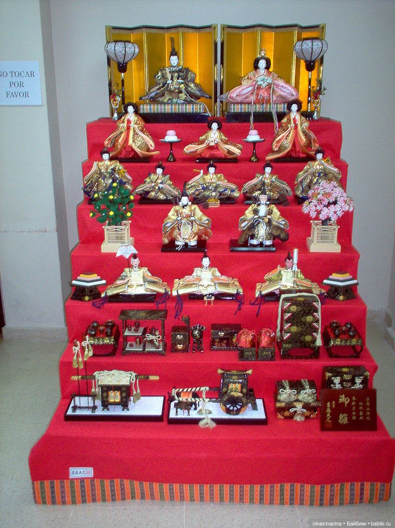 Япония - "страна 10000 кукол"