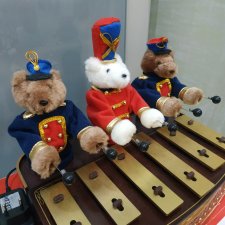 музыкальная шкатулка медведи и ксилофон (438.4)