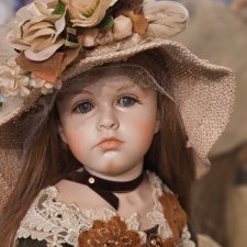 Sarah от Mundia Collection (449.7)