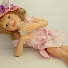 Лили от Laura Lee Wambach