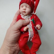 Милый малыш сплюшка из полимерной глины