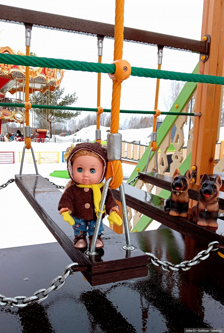 Сонечка. Прогулка в парке