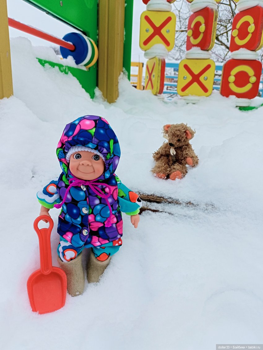 Карлуша на прогулке - Декабрь (фото 3)