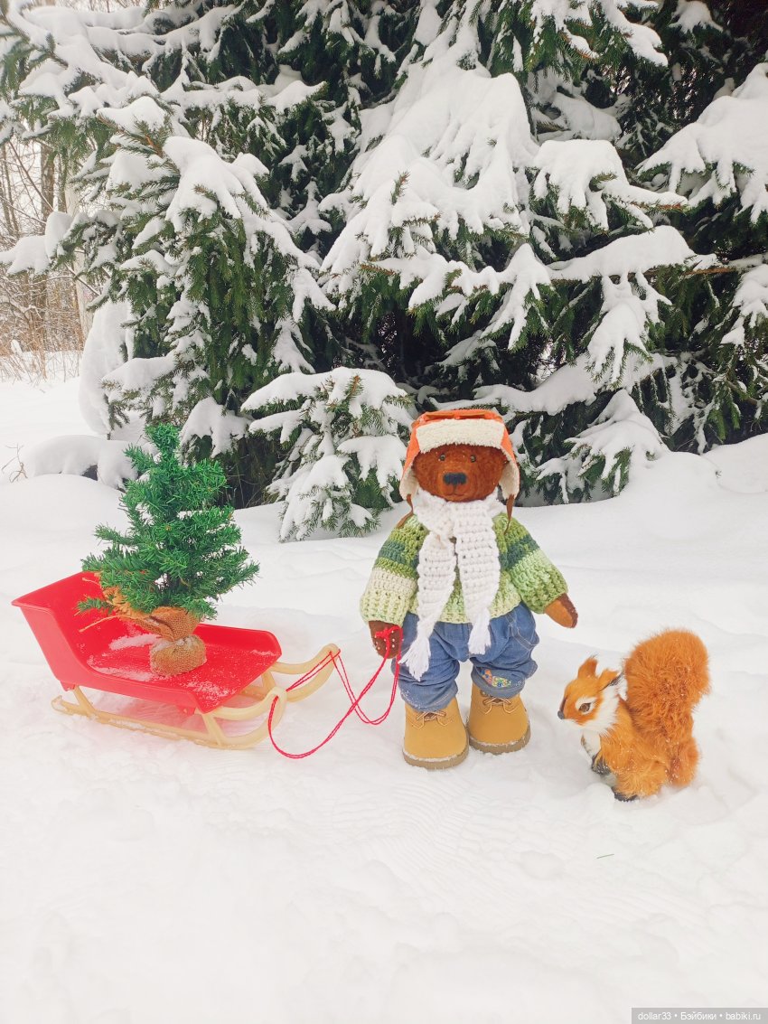 Предновогоднее. Как Мишка за ёлочкой в лес ходил