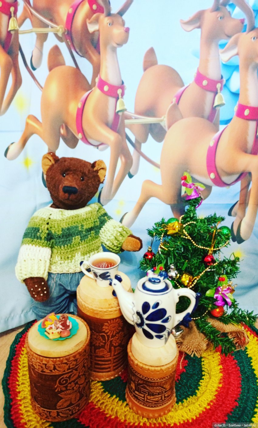 Предновогоднее. Как Мишка за ёлочкой в лес ходил