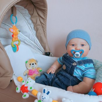 Мишенька. Игры в коляске