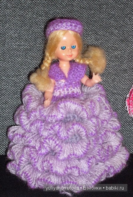 Мои вязалочки. Пупсики в новых одёжках.