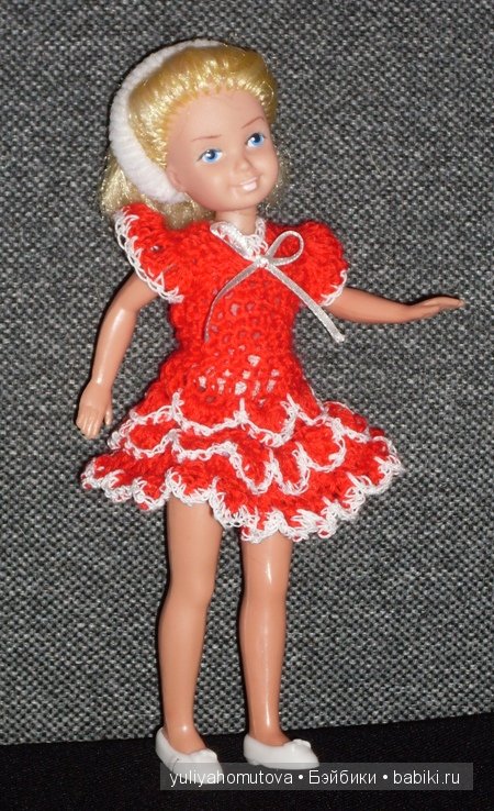 Мои вязалочки. Пупсики в новых одёжках.