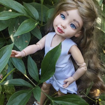 Записать бы тишину и включить на полную громкость. Авторская кукла Милена