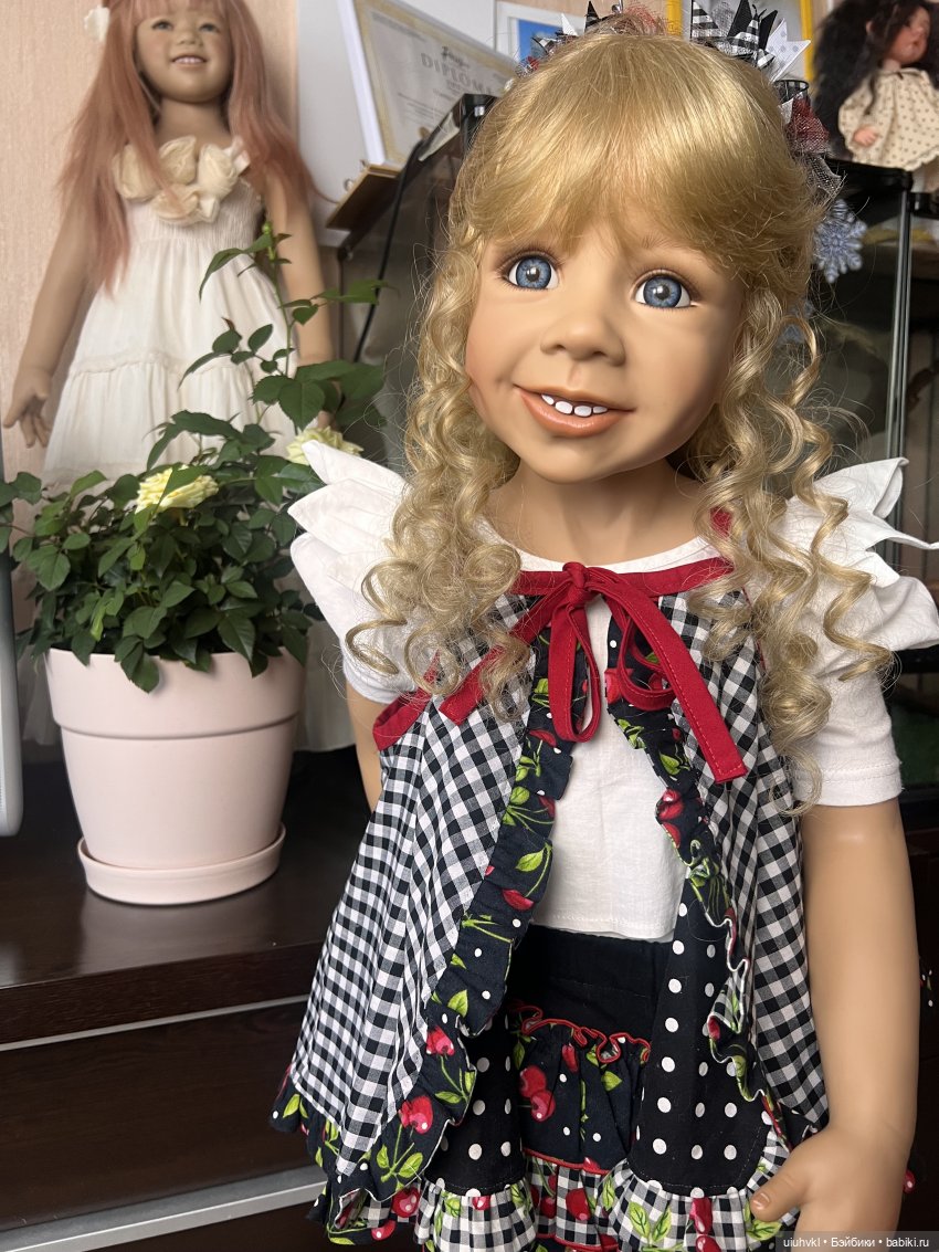 Юная помощница Анники от Моники Левениг