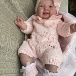Вязанный комплект для реборна