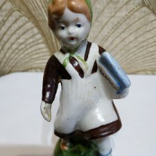 Статуэтка " Девочка с азбукой" завод Бронницы 40-50гг СССР