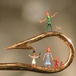 Миниатюрнее  - миниатюрного. Шедевры Уилларда Уигана (Willard Wigan) самые миниатюрные скульптуры в мире!