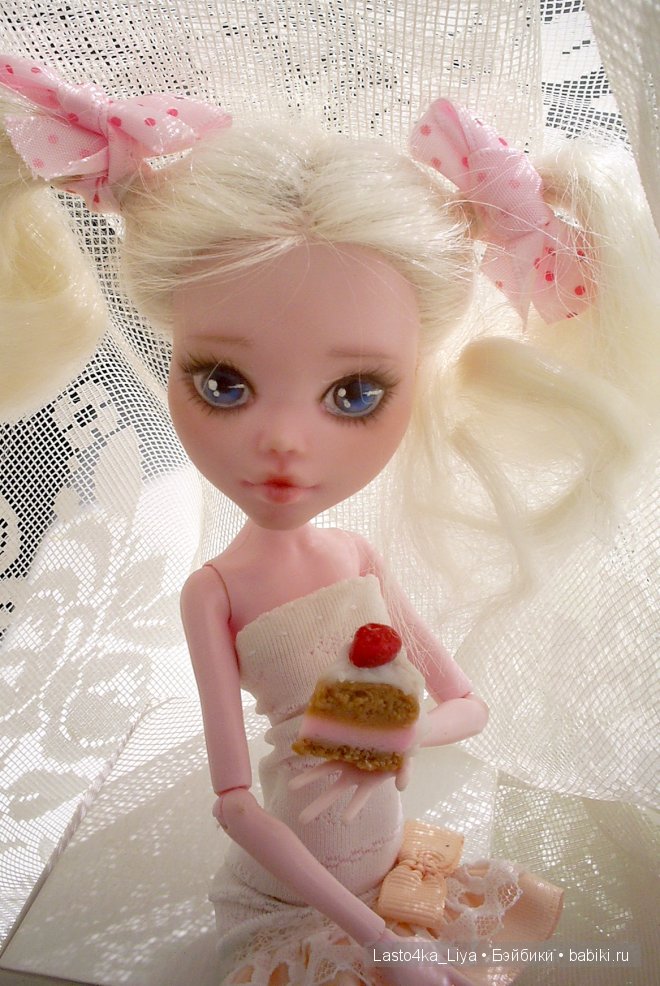 Мисс Пироженка, Монстер Хай