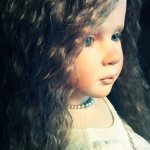 … была в том милом возрасте, когда девочка уже не ребенок, а ребенок еще не девушка. Лилу (Lilou) от автора Рут Треффайзен (Ruth Treffeisen)