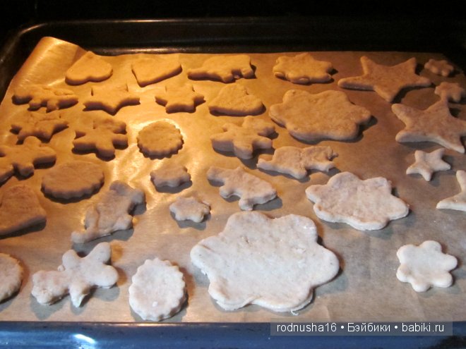 НАЛЕПИЛИ И В ПЕЧКУ... НА 5-10 МИНУТ  180 ГРАДУСОВ