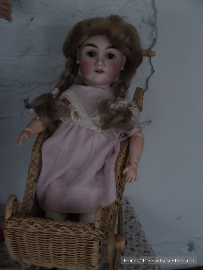 Выставка "Игрушки прошлого века из коллекции Ирины Киек" в Краснодарском краевом музее | Бэйбики Выставка "Игрушки прошлого века из коллекции Ирины Киек" в Краснодарском краевом музее