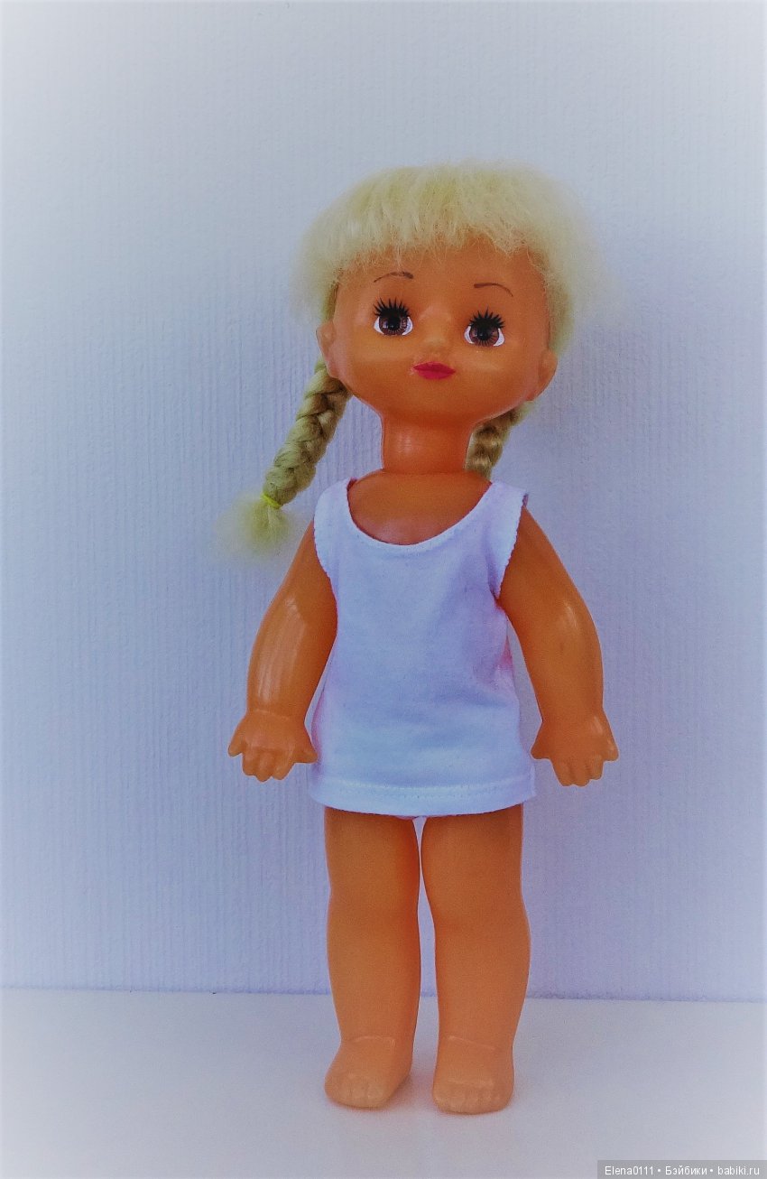 Одеваю Олю. "Кругозор", Москва, СССР (фото 3)