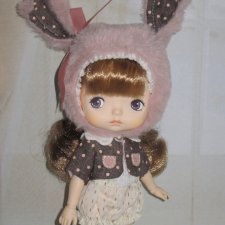 Аутфит Зайки у другой хозяйки. Xiaomi Monst doll