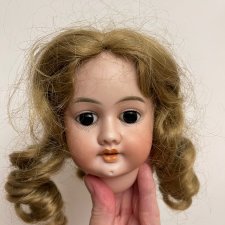 Парик для куклы