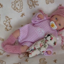 Силиконовая девочка 11см.