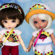 Динозавр, котенок, ландыши и испанские мотивы. Мои наряды для пукифи и лати желтых