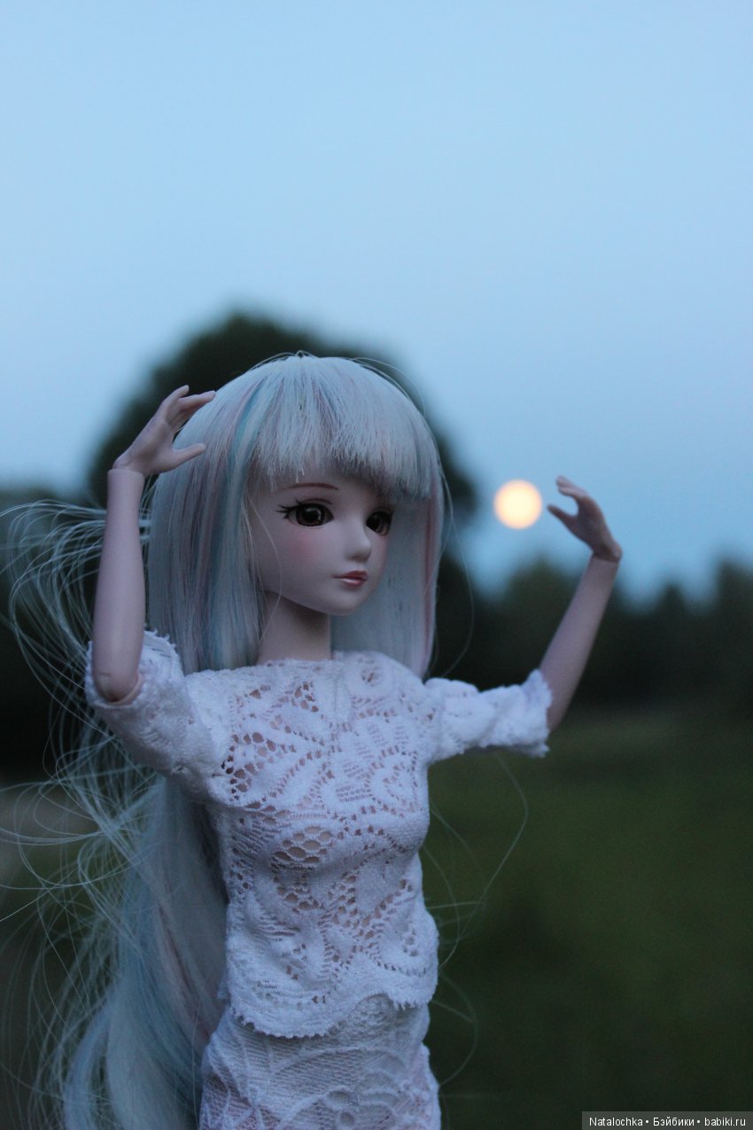 Проводили солнышко и встретили луну! Прогулка с куклой Звездой подиума 29 см