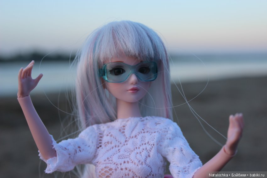 Проводили солнышко и встретили луну! Прогулка с куклой Звездой подиума 29 см (фото 5)