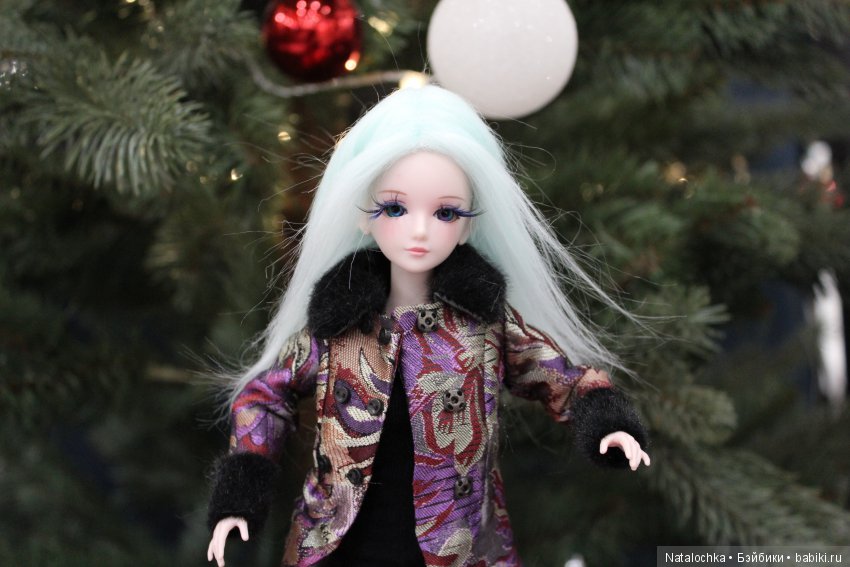 Предновогодняя прогулка с куклой Черри Звезда подиума 29 см