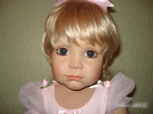Снежинка-балеринка. Коллекционная кукла от Сьюзан Липпл (фото 2)