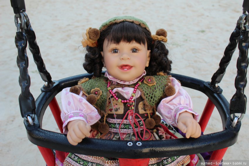 Итальянка Стефания из серии Адора Дети мира