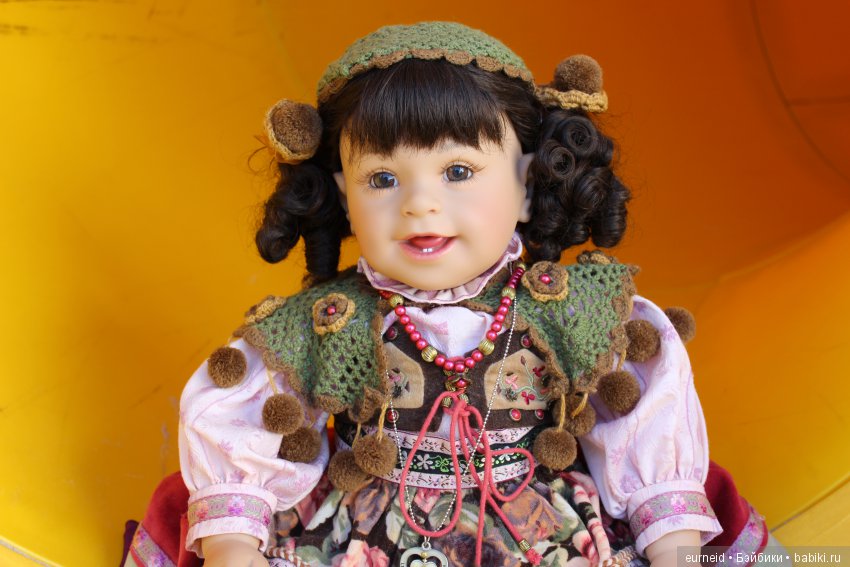 Итальянка Стефания из серии Адора Дети мира