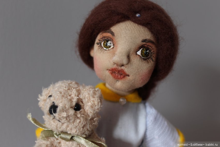 Проба пера в текстильной кукле (фото 6)