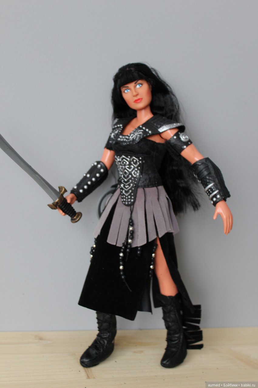 Кукла по сериалу Зена - королева воинов